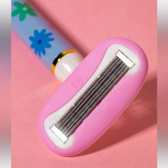 The PowerPuff Girls Razor NEW - Picture 3 of 3
